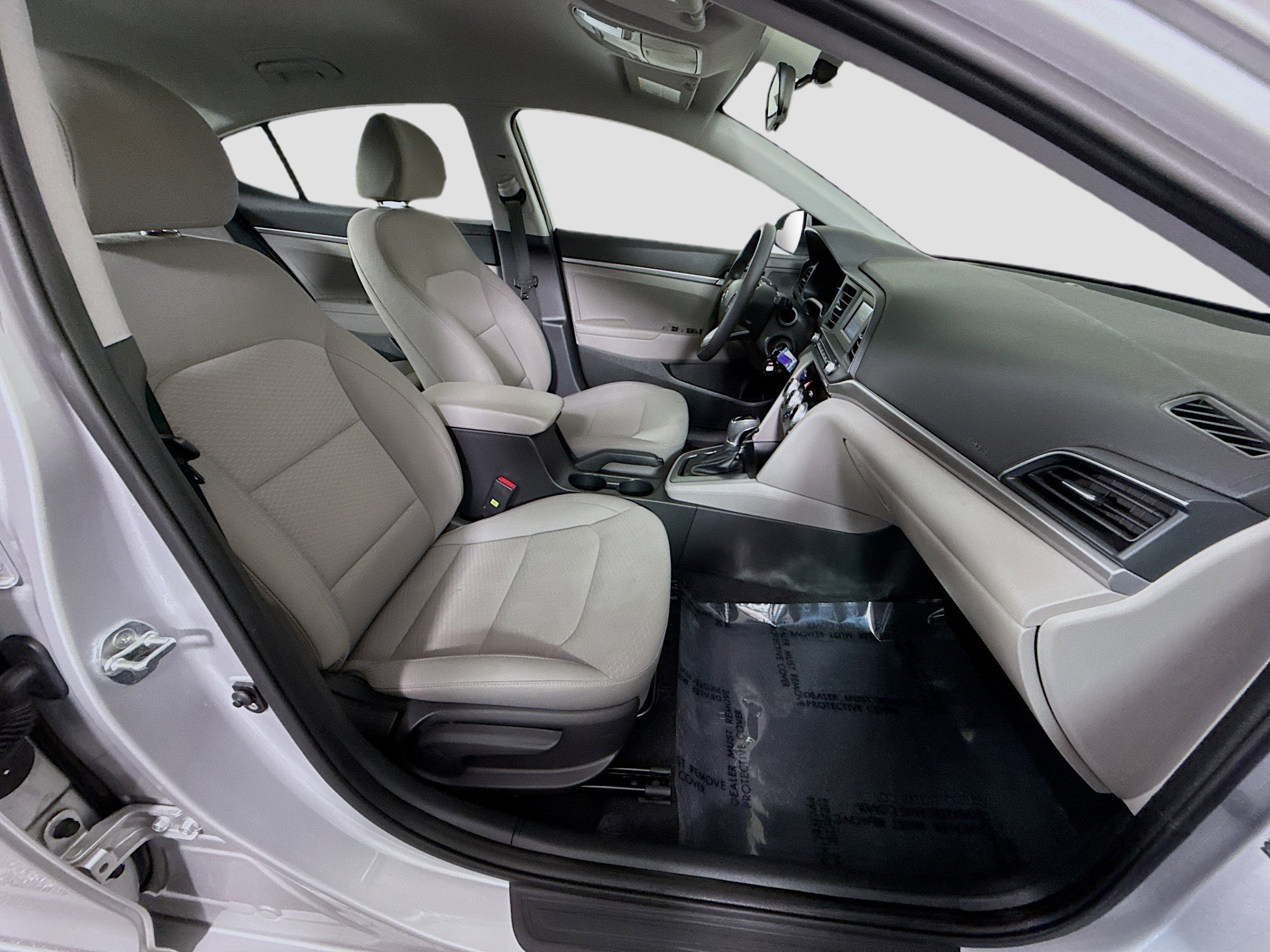 Used 2019 Hyundai Elantra SE image 28