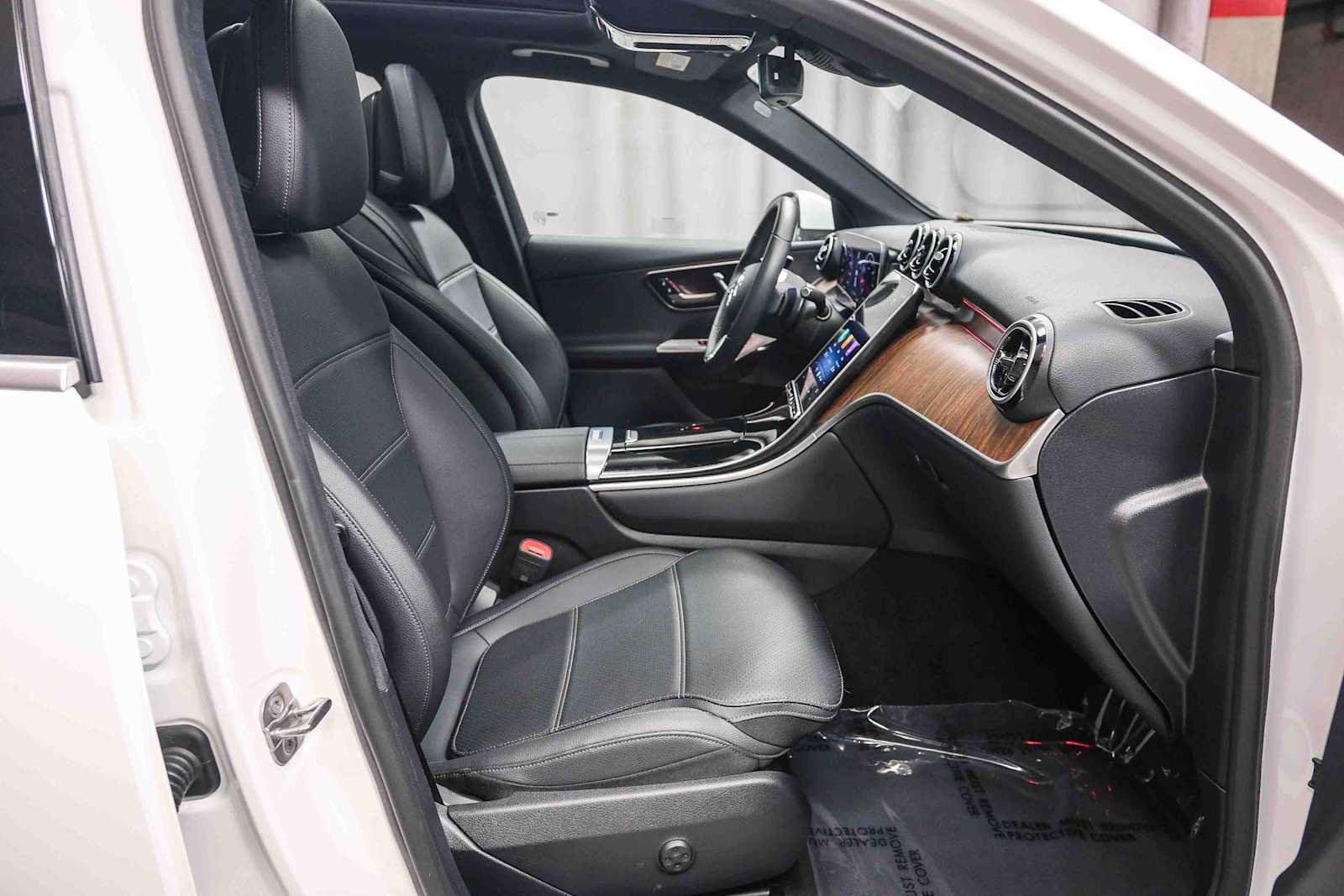 Certified 2026 Mercedes-Benz GLC 300 image 23