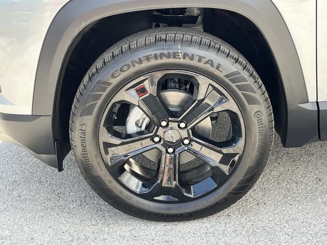 New 2026 Chevrolet Equinox LT w/ Convenience Package II FWD image 9