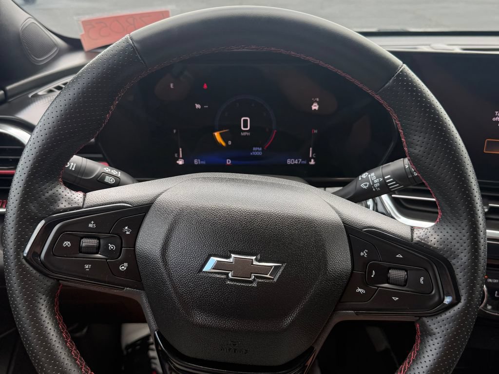 Used 2025 Chevrolet Trax RS w/ Driver Confidence Package FWD image 54
