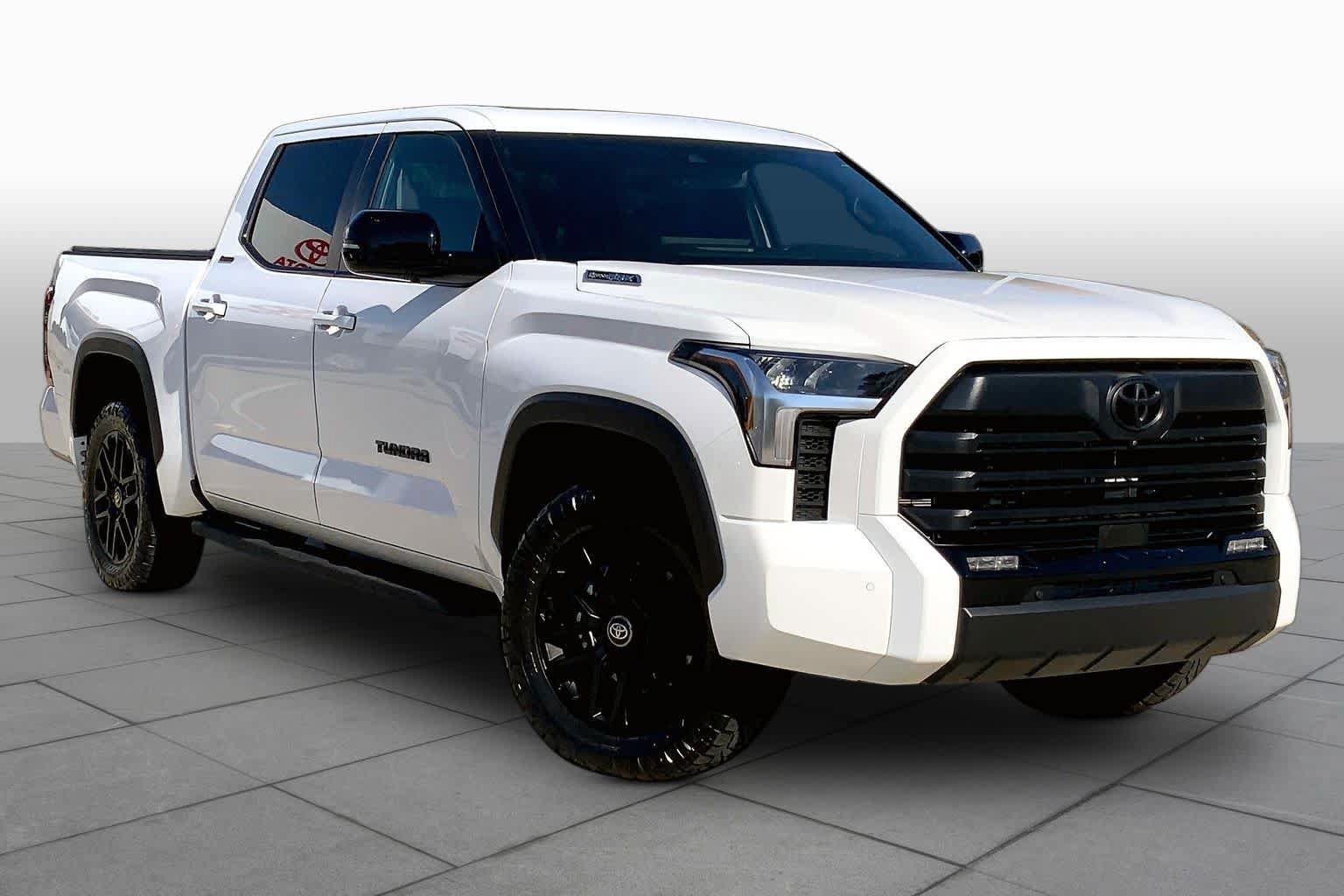 Used 2026 Toyota Tundra Limited AWD/4WD image 3