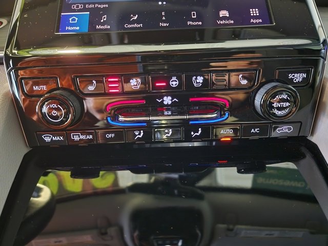 Used 2022 Jeep Grand Cherokee Overland w/ Luxury Tech Group IV image 31