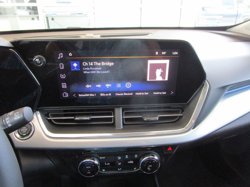 New 2026 Chevrolet Trax LT w/ Driver Confidence Package FWD image 31