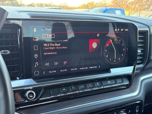 Certified 2025 GMC Sierra 1500 SLT image 12