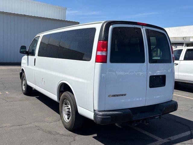 Used 2024 Chevrolet Express 2500 LS w/ Driver Convenience Package RWD image 4