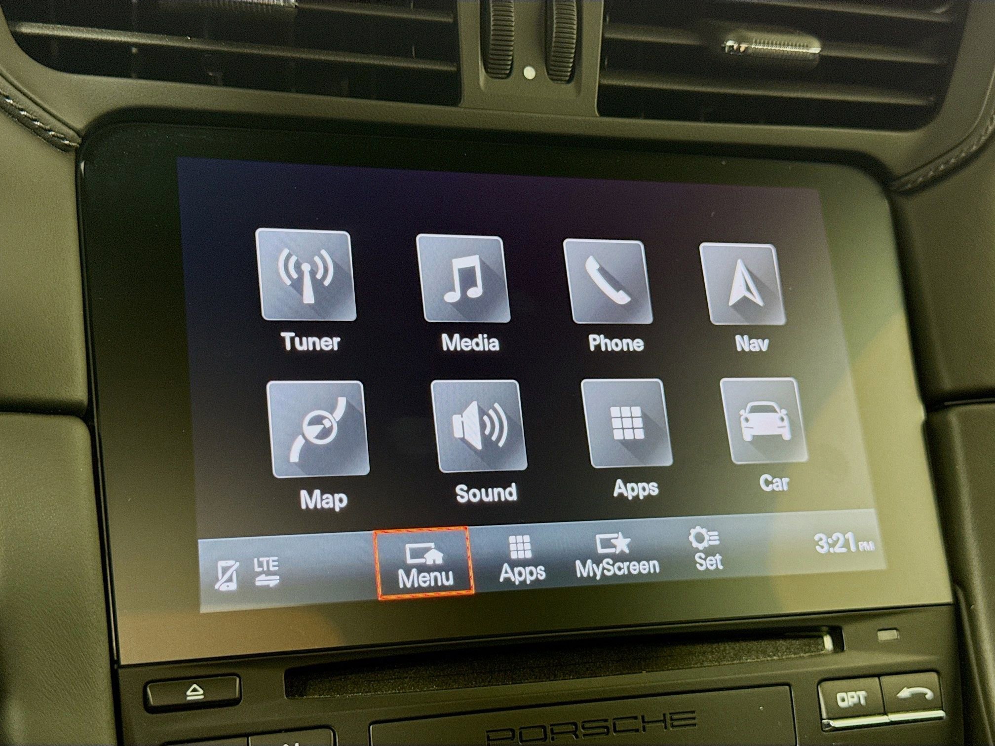 Certified 2019 Porsche 911 Speedster image 16