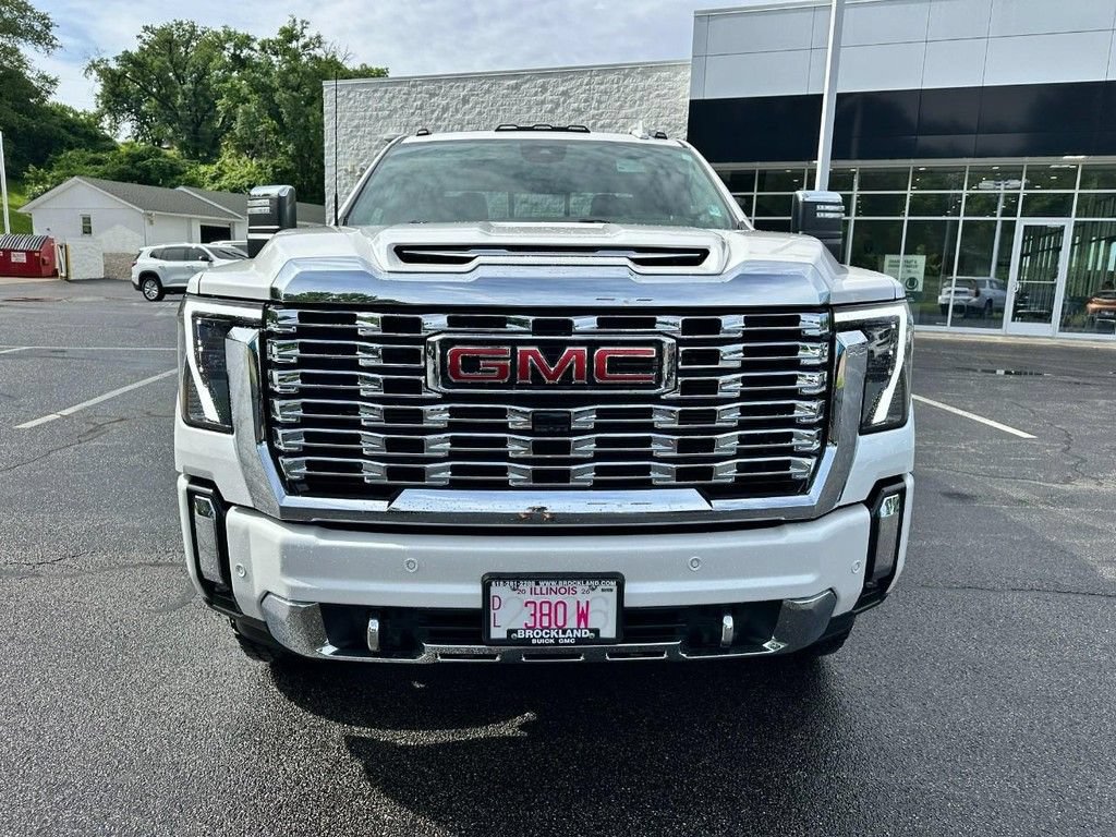 Used 2024 GMC Sierra 2500 Denali w/ Denali Reserve Package AWD/4WD image 9