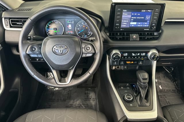 Certified 2022 Toyota RAV4 XLE w/ Convenience Package AWD/4WD image 18