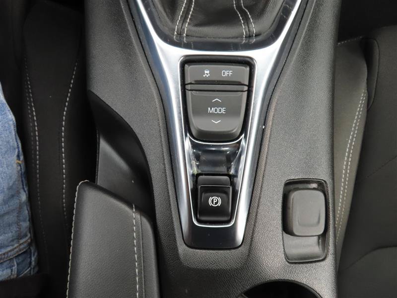 Used 2023 Chevrolet Camaro LT RWD image 30