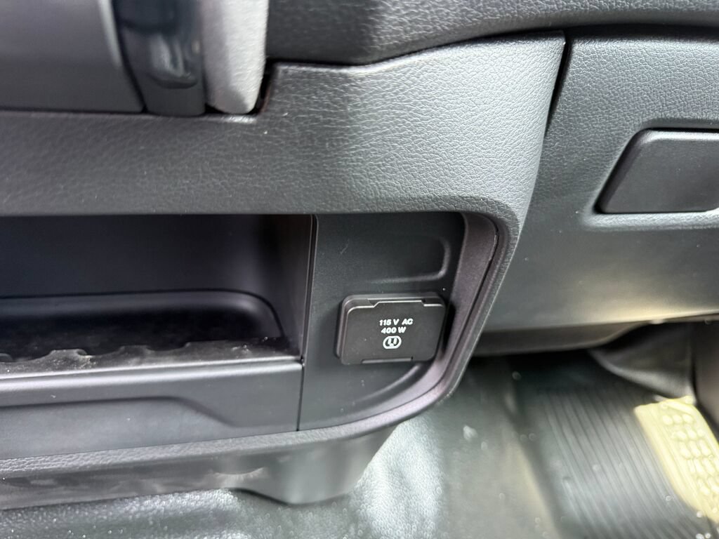 New 2026 RAM 3500 Tradesman AWD/4WD image 27