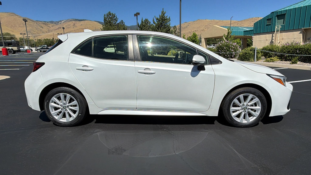 Certified 2024 Toyota Corolla SE FWD image 2