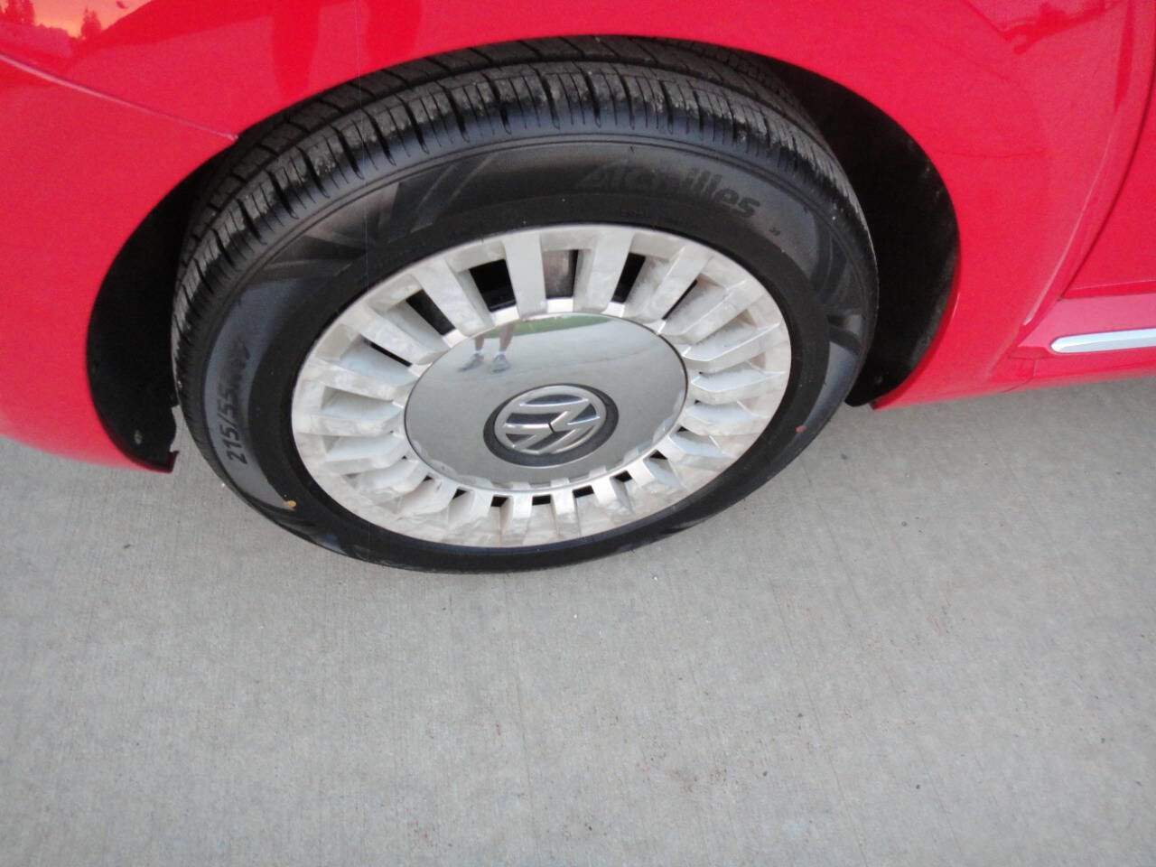 Used 2016 Volkswagen Beetle 1.8T S image 24