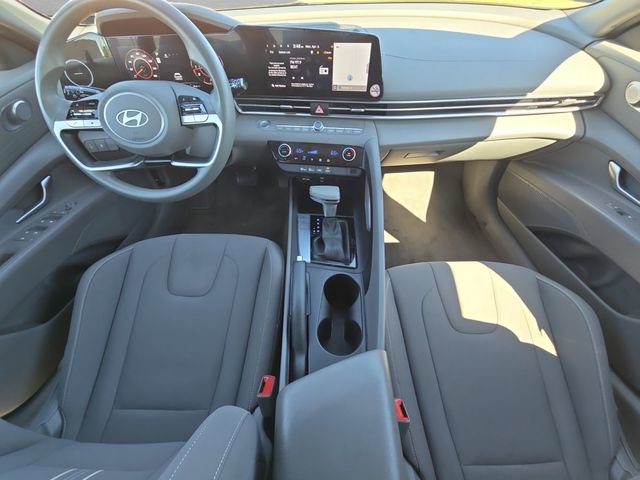 Used 2024 Hyundai Elantra SEL FWD image 20