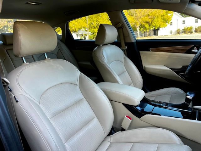 Used 2019 Kia Cadenza Premium image 28