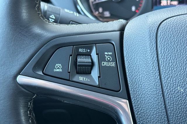 Used 2022 Buick Encore Preferred w/ Safety Package AWD/4WD image 36