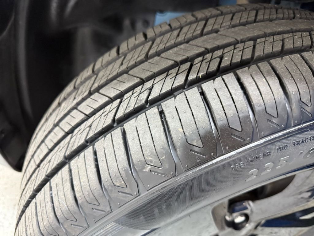 Used 2020 Jeep Cherokee Latitude Plus image 29