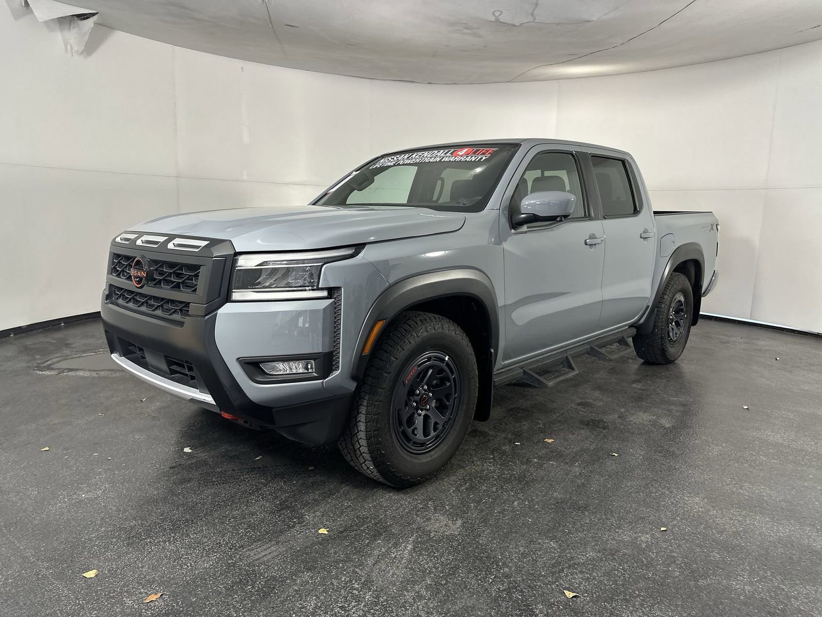 Used 2025 Nissan Frontier Pro-X w/ Pro Convenience Package image 4