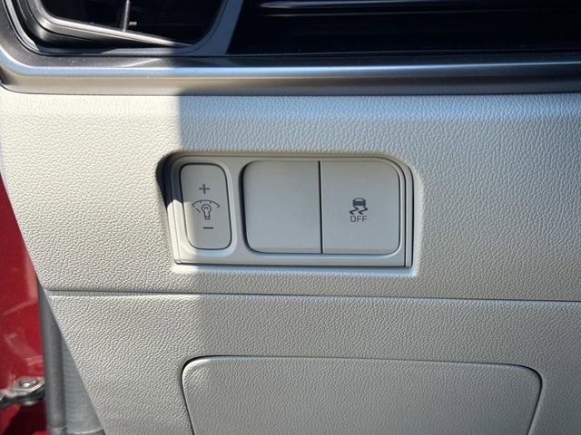 Used 2025 Kia Sorento S FWD image 28