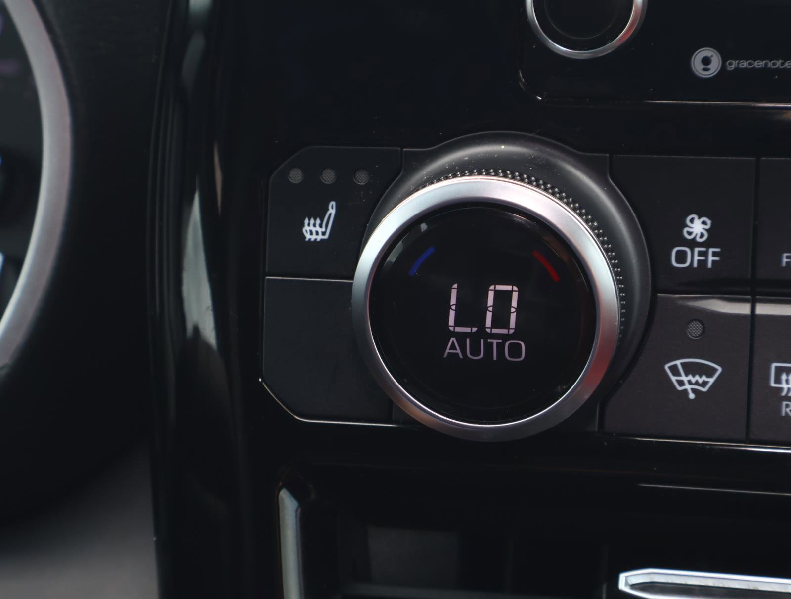 Used 2022 Toyota Highlander XSE FWD image 25