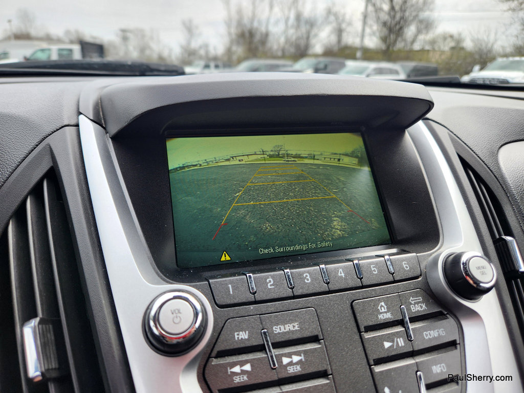 Used 2017 Chevrolet Equinox LT image 3