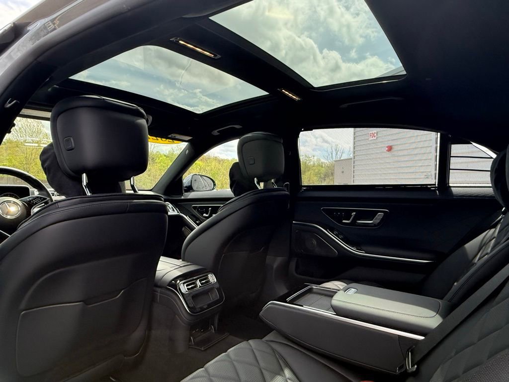 Used 2022 Mercedes-Benz S 580 4MATIC Sedan image 17