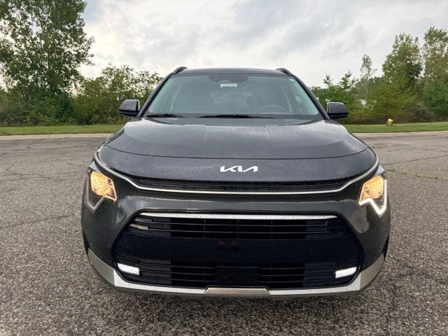 Certified 2025 Kia Niro EX Touring FWD image 8