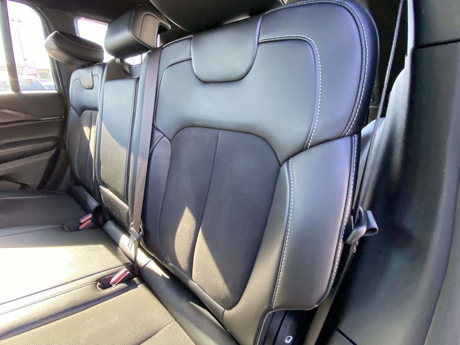 Certified 2024 Jeep Grand Cherokee Altitude image 20