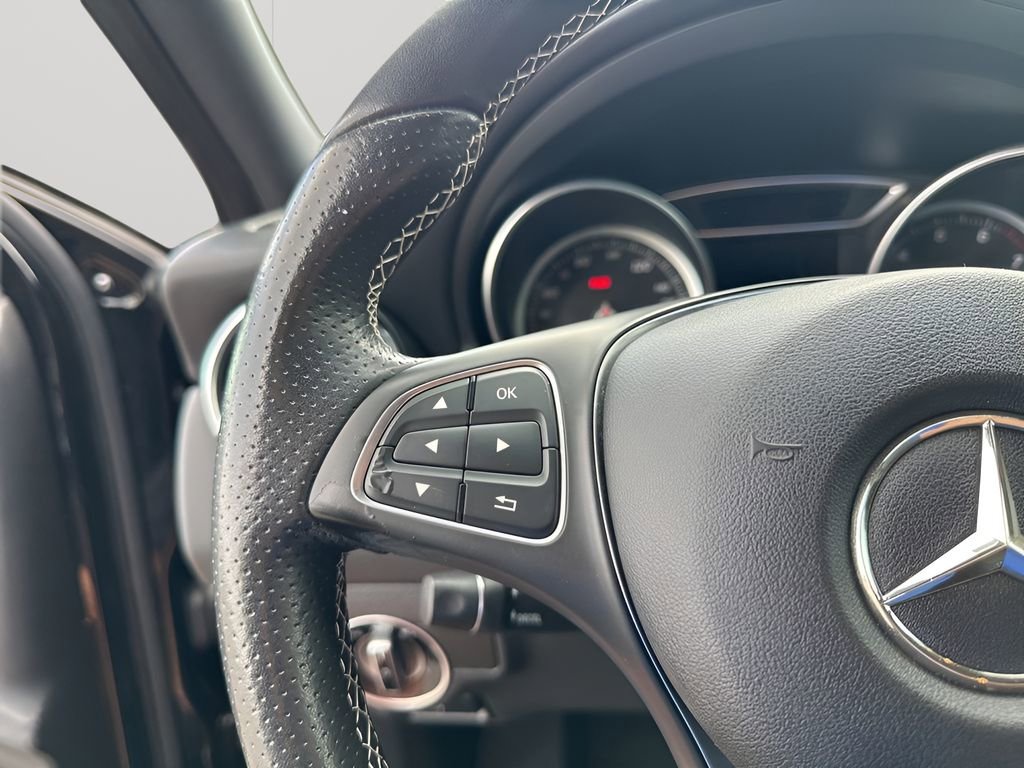 Used 2018 Mercedes-Benz GLA 250 image 29