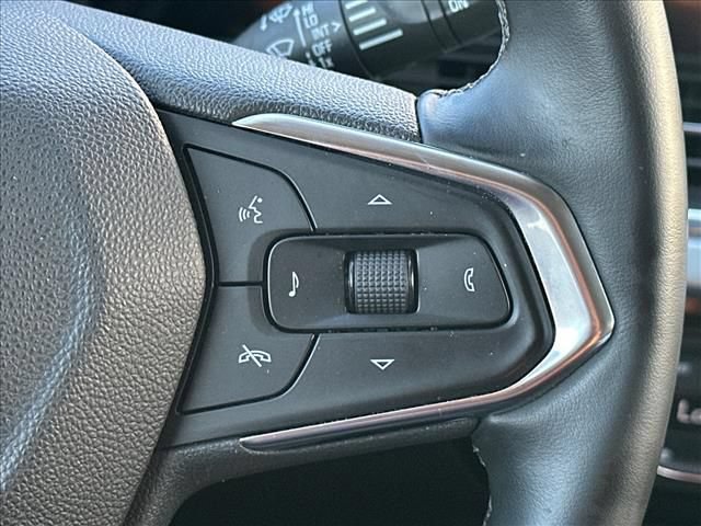 Used 2025 Chevrolet Trax LT w/ Driver Confidence Package FWD image 25