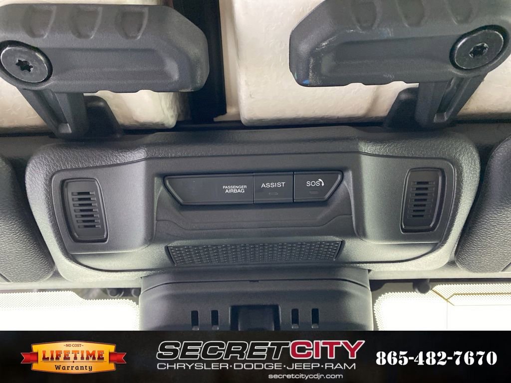 New 2026 Jeep Gladiator Rubicon w/ Steel Power Dome Hood Package AWD/4WD image 21