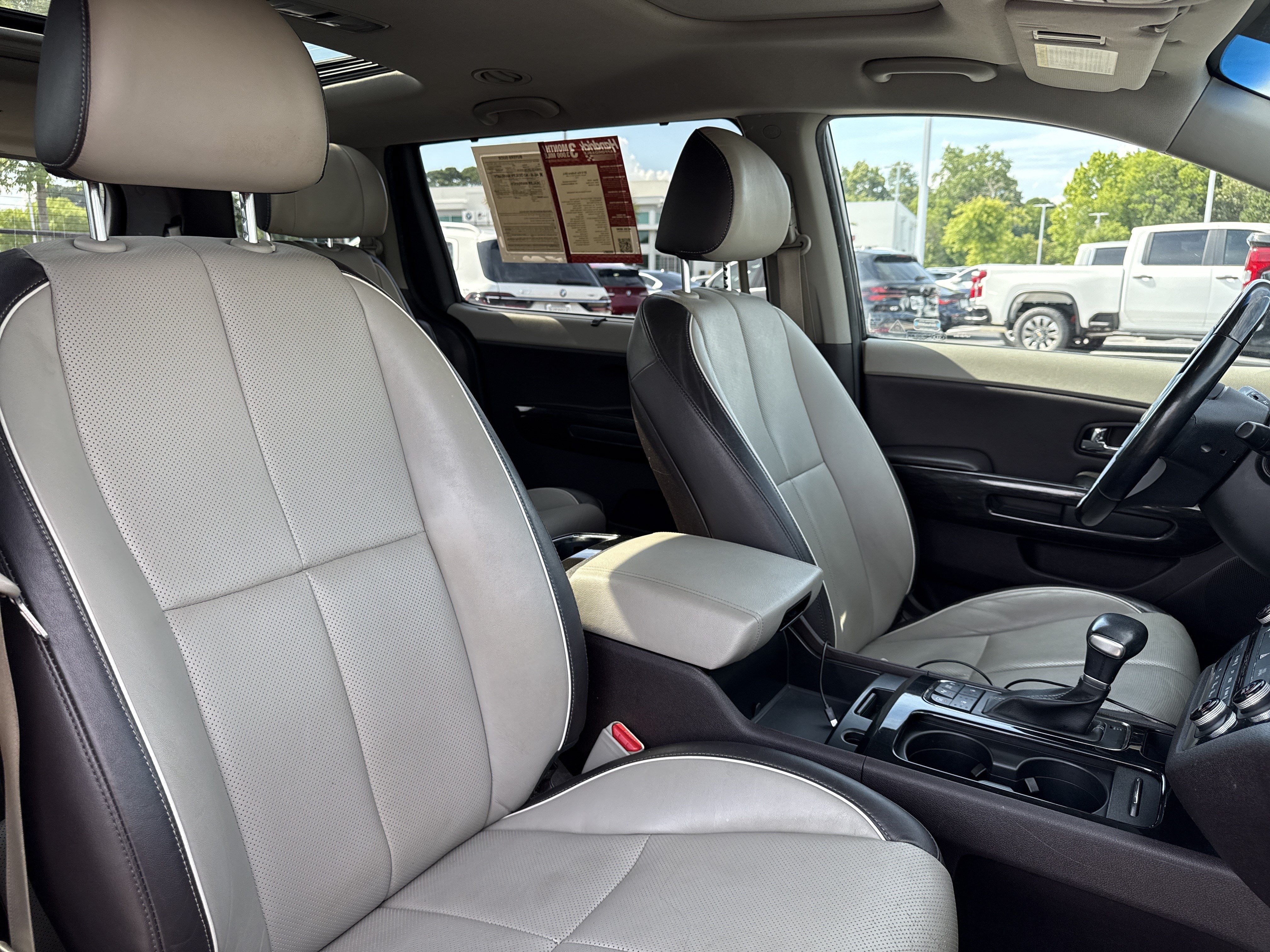 Used 2018 Kia Sedona SX Limited w/ SX Limited Prestige Package FWD image 33
