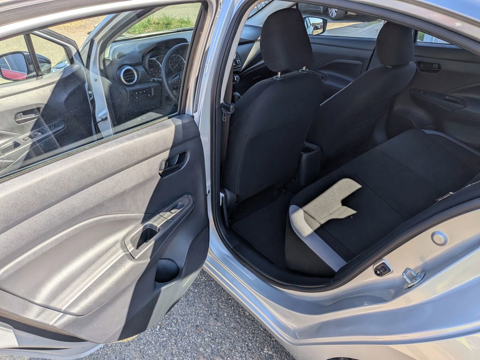 Used 2025 Nissan Versa S image 21