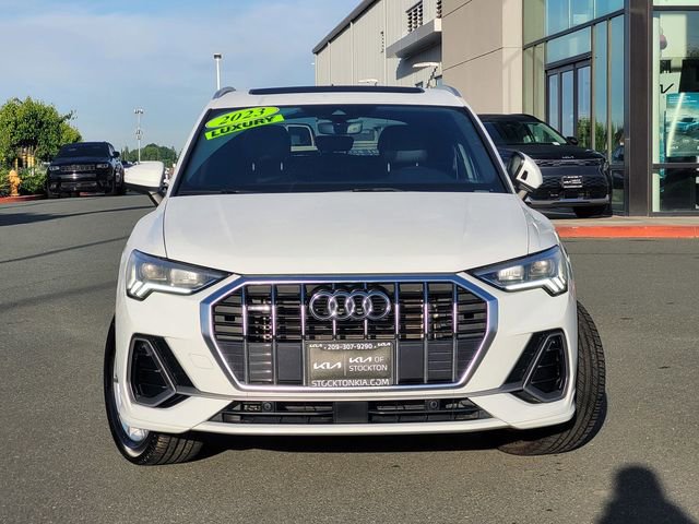 Used 2023 Audi Q3 2.0T Premium w/ Convenience Package AWD/4WD image 2