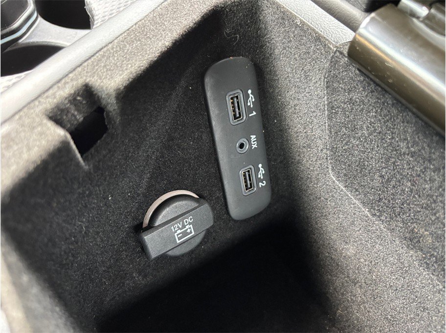 Used 2016 Dodge Challenger SRT Hellcat RWD image 35