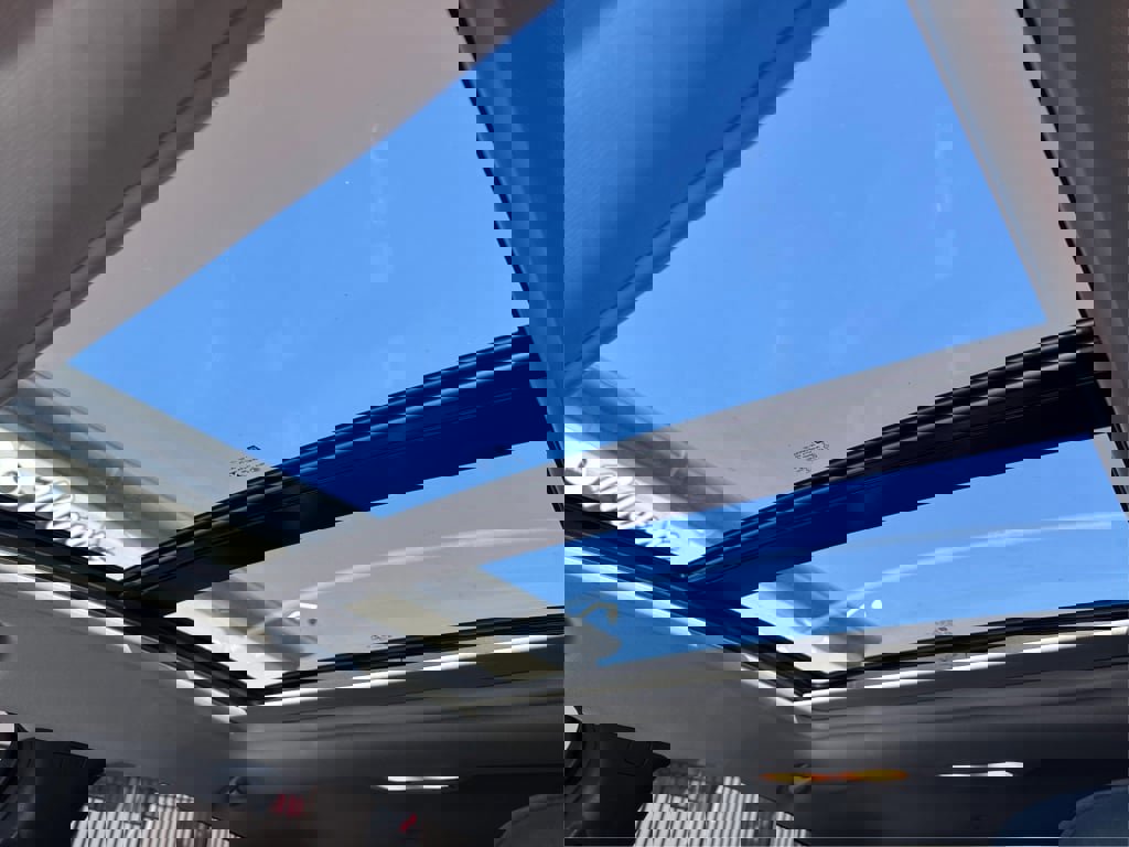 Used 2021 Chevrolet Malibu LT w/ Leather Package FWD image 30