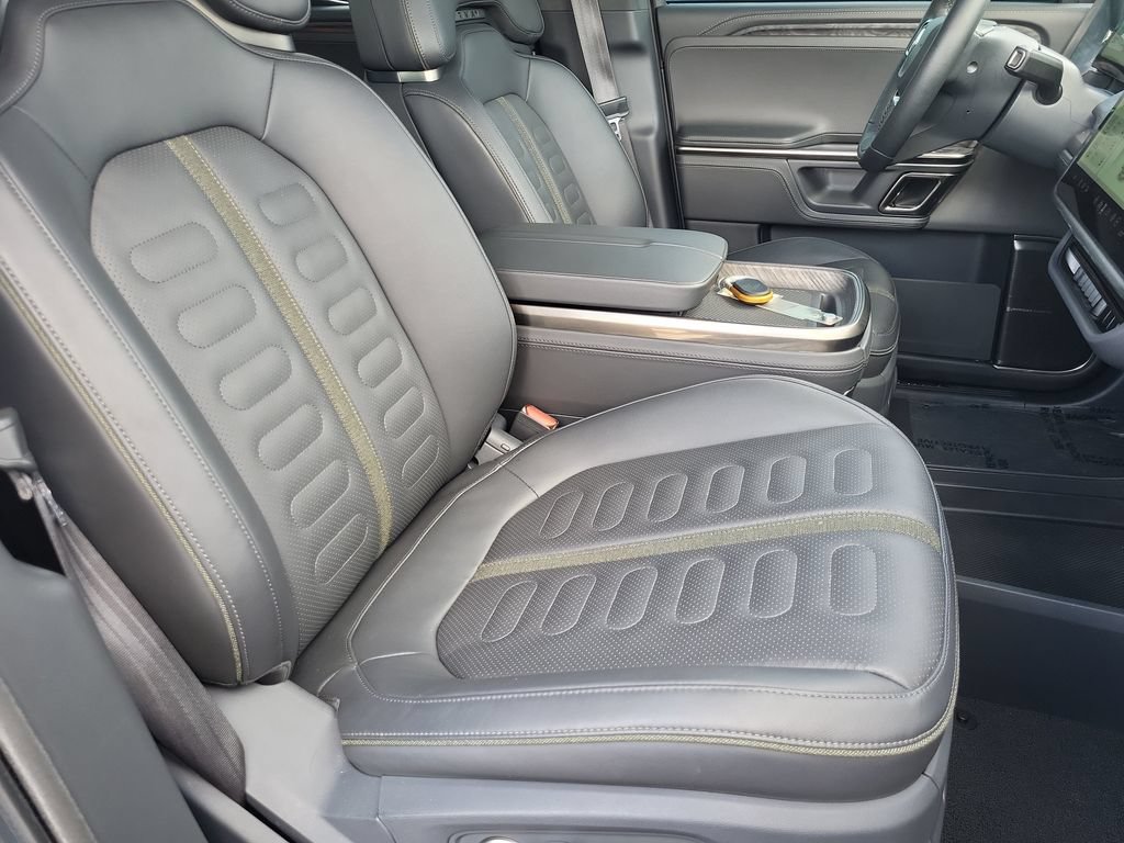 Used 2022 Rivian R1T Launch Edition AWD/4WD image 22
