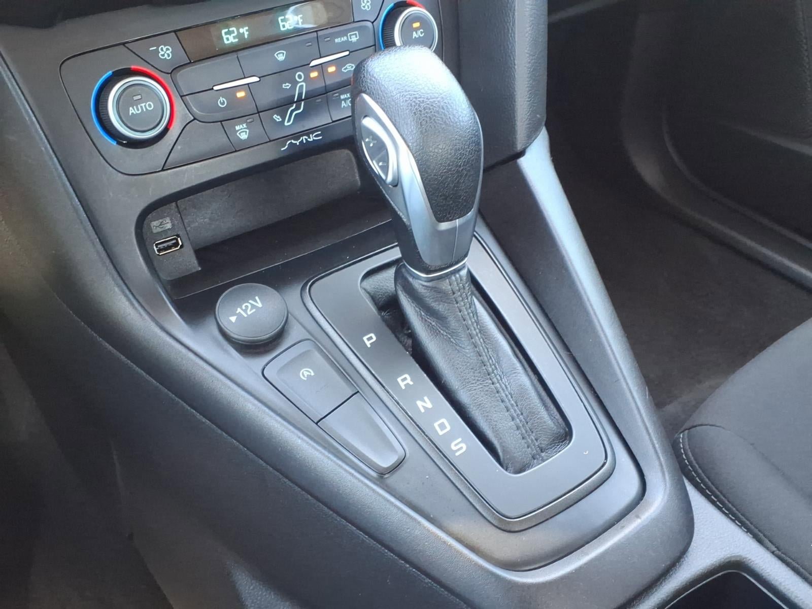 Used 2018 Ford Focus SE FWD image 29