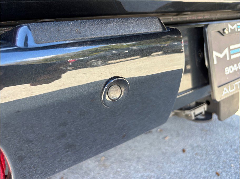 Used 2015 Mercedes-Benz G 63 AMG 4MATIC w/ PA6 Package image 14