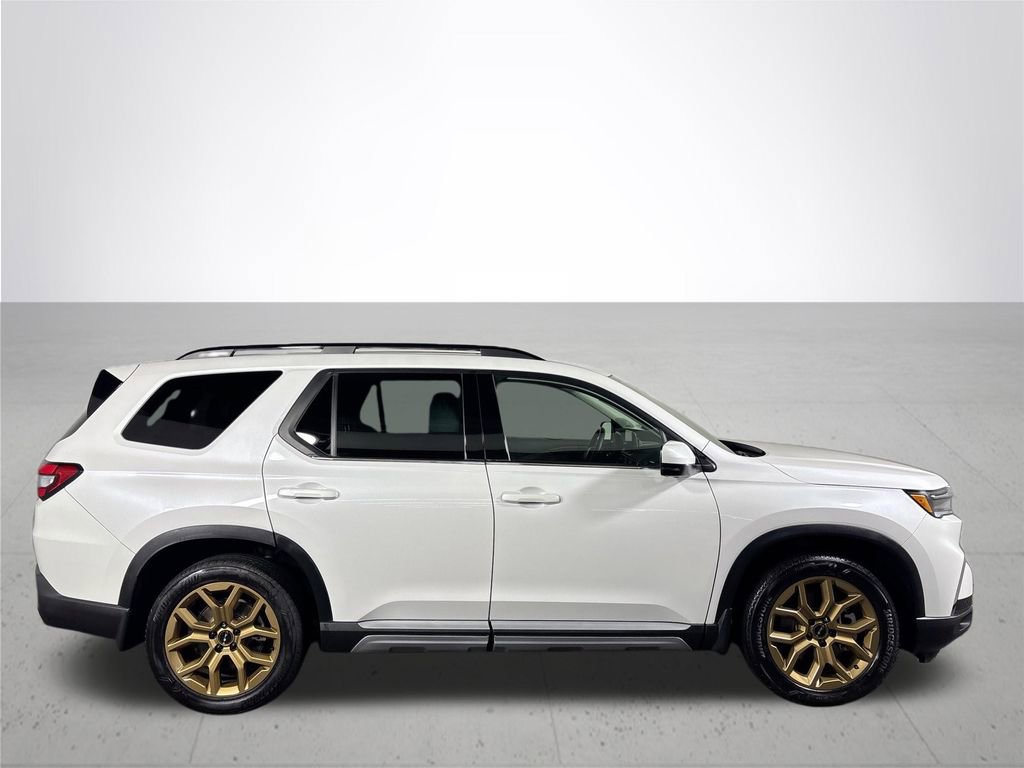 Used 2024 Honda Pilot Elite image 5