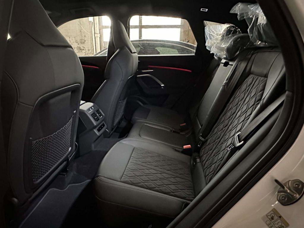 New 2025 Audi SQ5 Premium w/ Convenience Package image 12