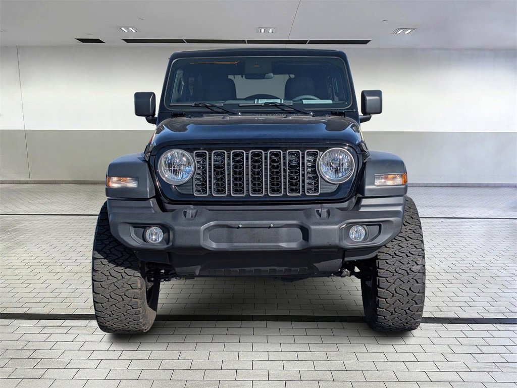 Used 2025 Jeep Wrangler Sport S image 8