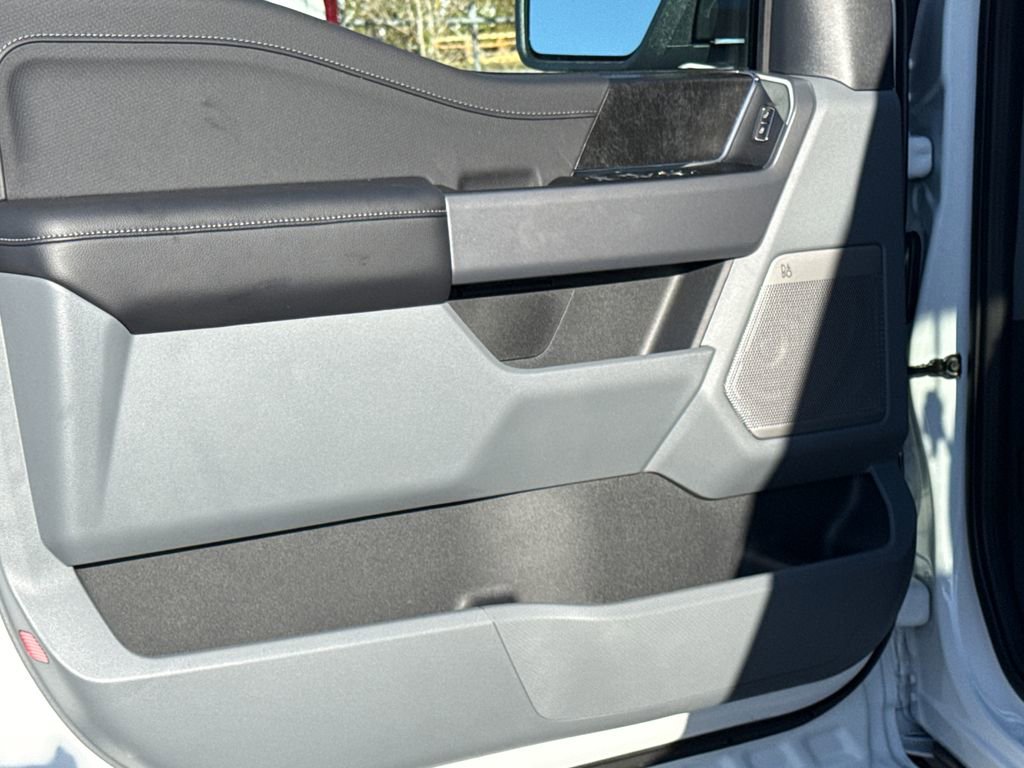 New 2025 Ford F150 Lightning Flash image 18