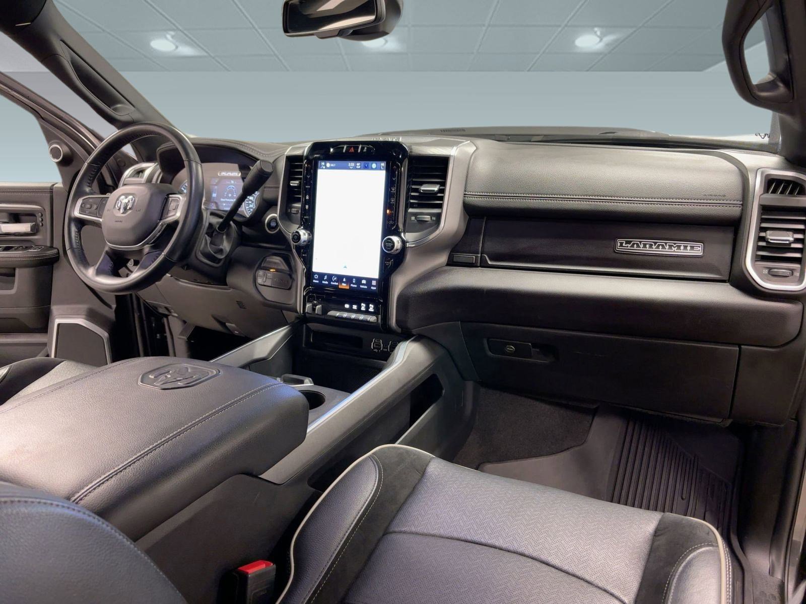 Used 2024 RAM 2500 Laramie w/ Night Edition image 29