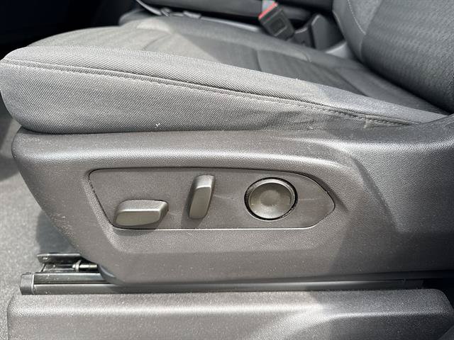 Used 2024 Chevrolet Silverado 1500 LT AWD/4WD image 42