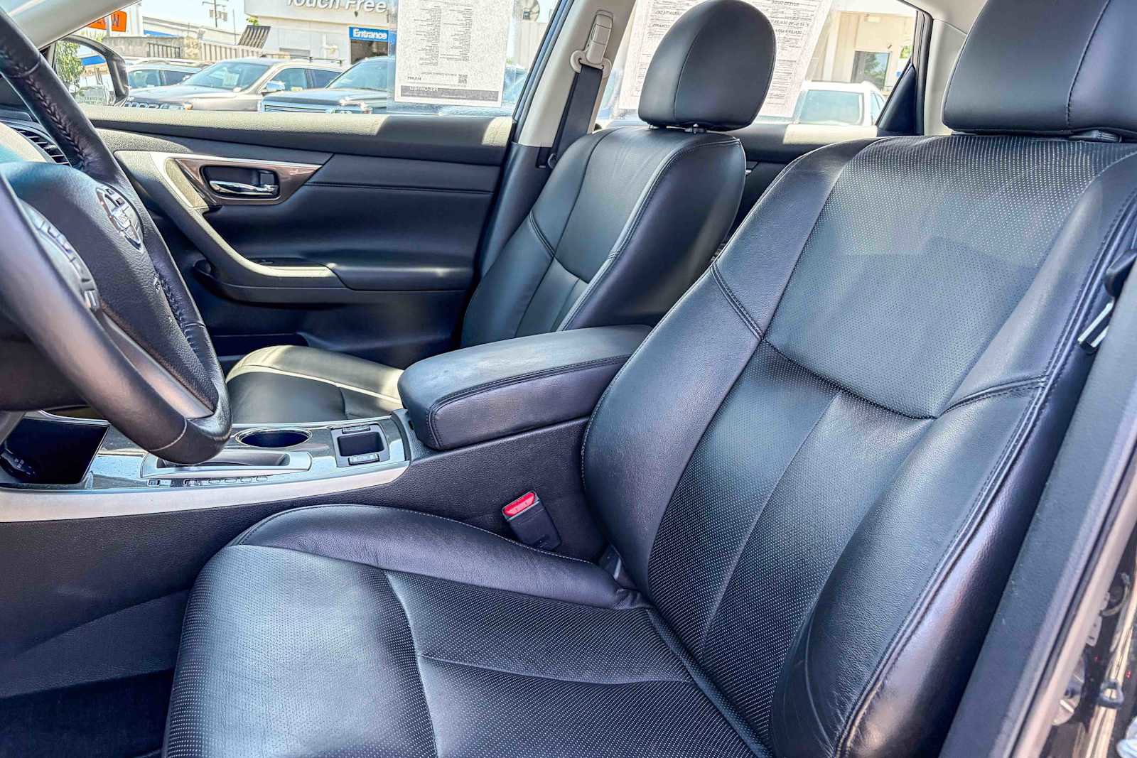 Used 2015 Nissan Altima 2.5 SL w/ Technology Package FWD image 17