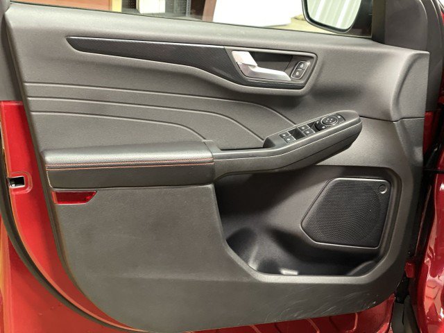 Used 2024 Ford Escape ST-Line AWD/4WD image 13
