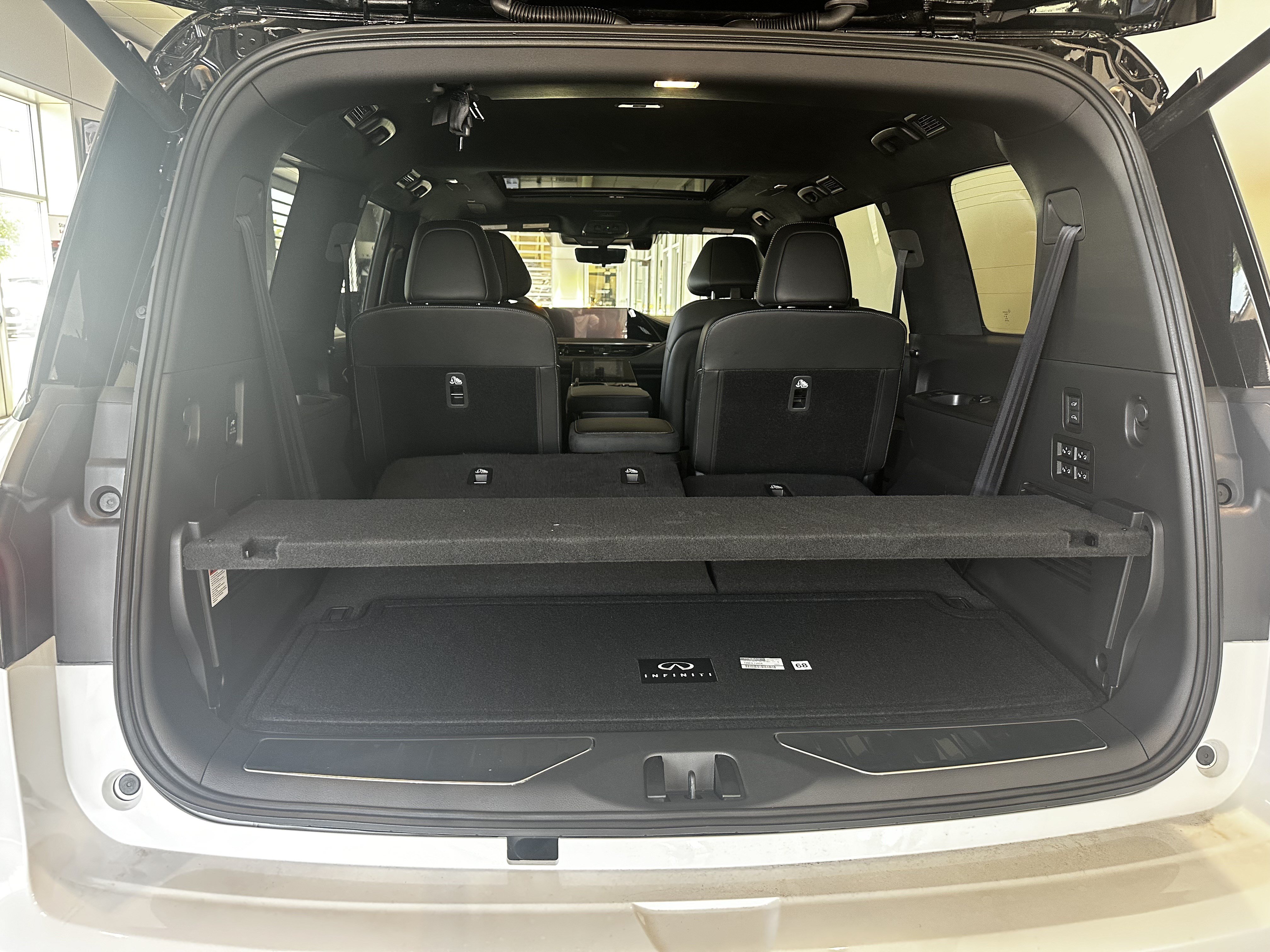 New 2027 INFINITI QX80 Autograph w/ Premium Cargo Package AWD/4WD image 11