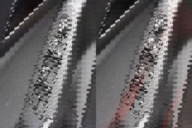 Used 2015 MAZDA MAZDA3 i Touring w/ Technology Package image 10