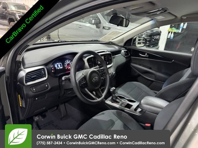 Used 2017 Kia Sorento FWD image 9