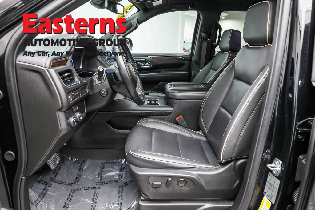 Used 2024 Chevrolet Suburban Premier RWD image 14